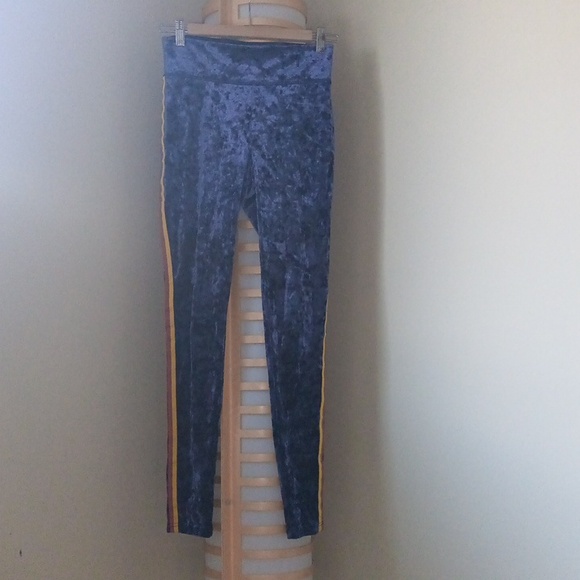 W13"-15" Aerie Velvet Hi-Rise Leggings in Blue with Yellow and Red Stripes - Picture 5 of 10